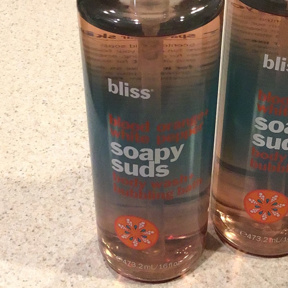 Bliss Soapy Suds Body Wash+ Bubbling Bath - Picture 2 of 3